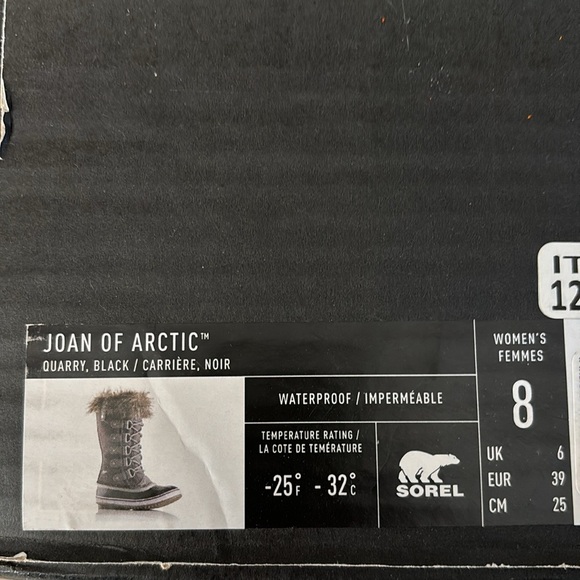 NEVER WORN! Women’s Sorel winter boots - Picture 4 of 4